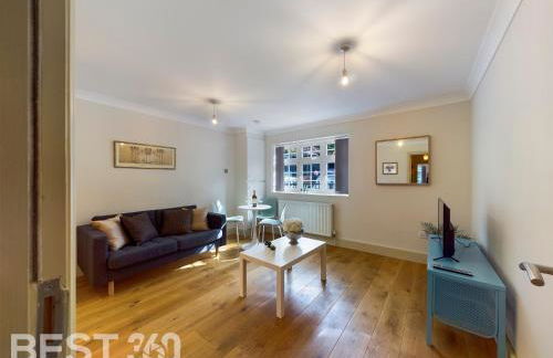 Redhill town centre apartment by Livingo - Foto 3