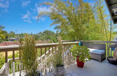 Serene Coastal Home Sleeps 8 - 1 Mile from Beach - Foto 74
