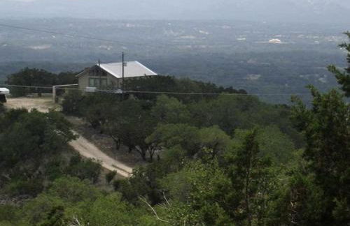 Pet-Friendly Cabin Rental for Two in Pipe Creek, Texas - Foto 14