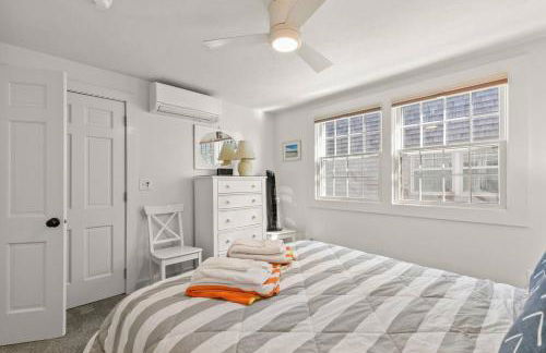 Stunning Bay Views | Beach Access - Deck - Parking - Photo 16