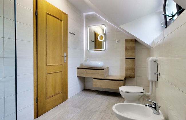 Charming Apartment in Bled Near Lake - Photo 8