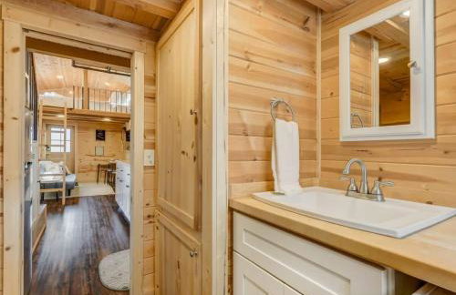 Red Rock Roost Posh Studio near Hiking Trails - Foto 18