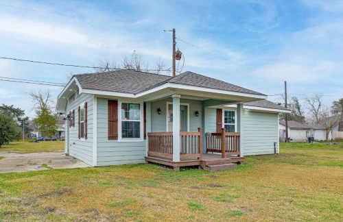 Fully Updated and Convenient! Baytown Home Near Dtwn - Foto 23