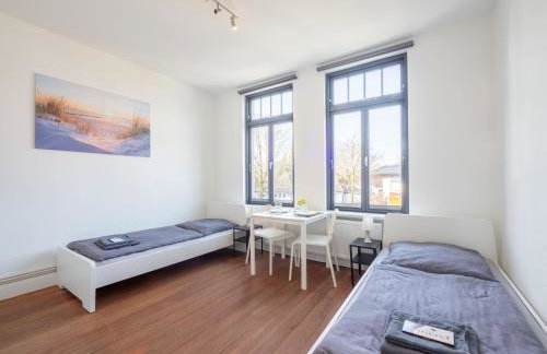 Grosse-Monteurwohnung-in-Villa-4-Zimmer-8-Personen-WLAN-TV-Kueche-Ahrensburg-Naehe-Hamburg-AGRP1202 - Photo 4