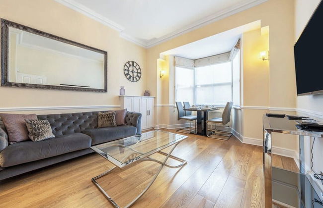 The Hertford Boutique - Photo 34