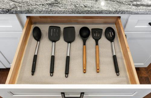 Cozy Comfort near Fountain Square- Downtown Indy - Photo 6