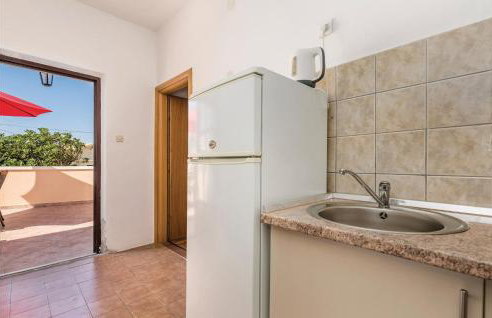 Pet Friendly Apartment In Dinjiska - Foto 16