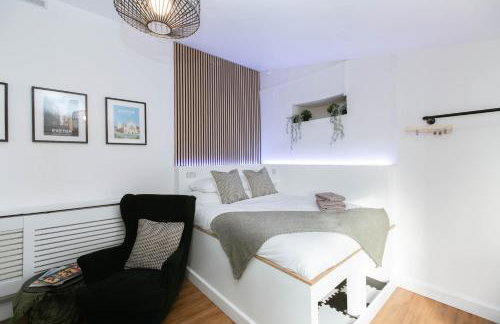 Smart Modern Studio With Free Parking, Wifi, Close To Town, Hospital, Uni, Quiet Area, Contact For Best Prices - Foto 2