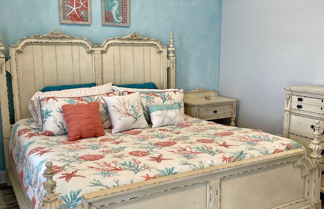 Tequila Sunrise 4 Bedroom Home by RedAwning - Photo 7