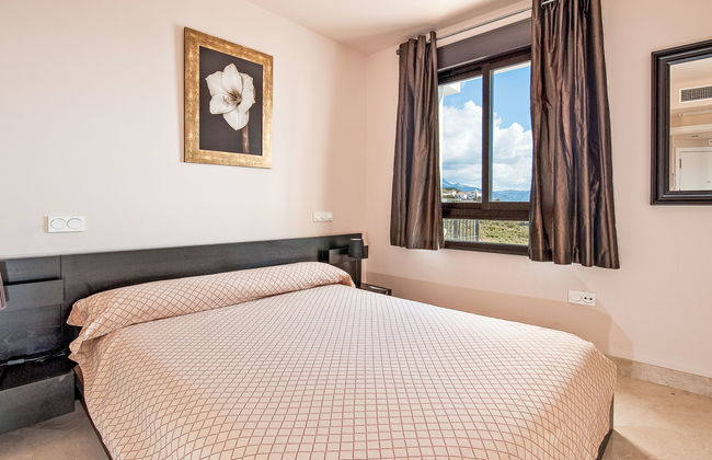 Lateral View - Photo 4