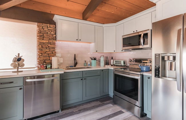 Glass House Elk Rim Pine - Photo 7