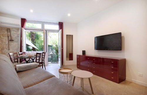 À 1km Plage du Midi et Palais des Festivals - Appartement Centre Cannes avec Cour Extérieur Privée - Photo 7