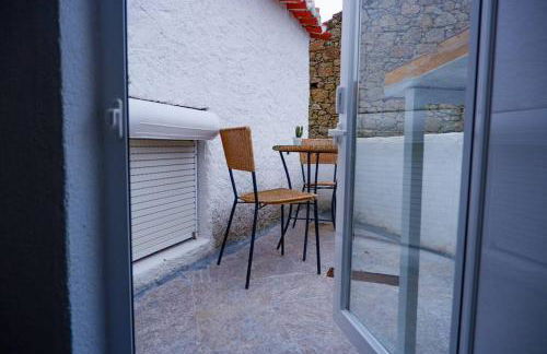 A Casinha dos Avós João e Ana - Foto 28