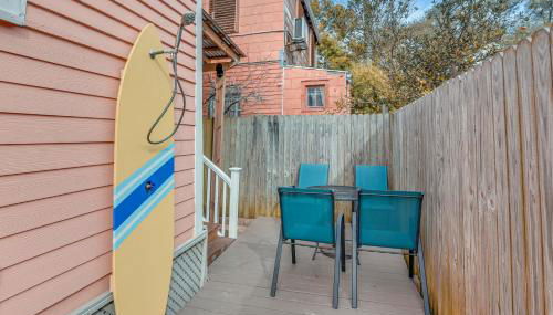 1 Mi to Beach Colorful Cottage in Galveston! - Foto 2