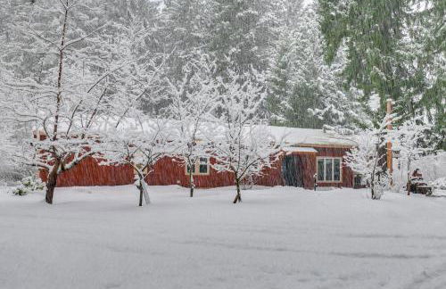 Yakima Riverfront Retreat! Cozy Cascades Cabin - Foto 27