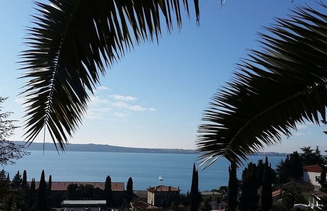 Monfort Apartments - Photo 1