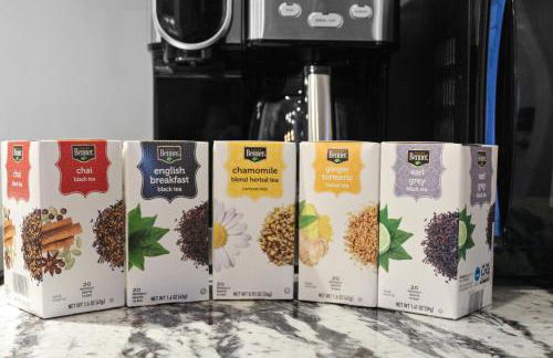 Cheerful 5-bedroom w/Screened Patio, Sleeps 10 in the heart of Fremont! - Foto 26