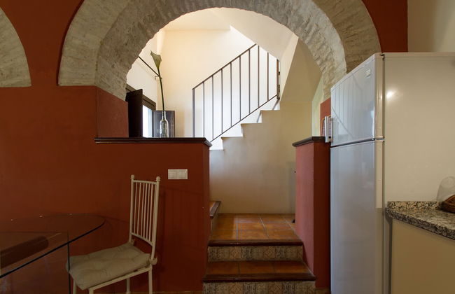 Apartamentos Los Patios de la Judería - Photo 5