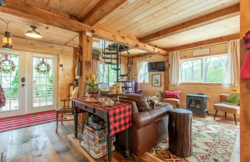 Cabin w Hot tub, 24 acres, 30 min to Gore, MtnView - Foto 34