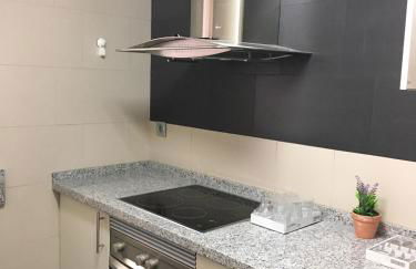 Piso Frente al Mar Primera Línea de Playa en Malaga con Parking Gratuito - Photo 10