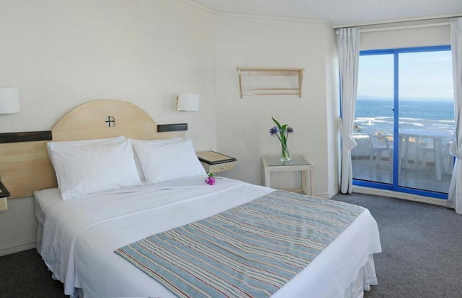 MR Mar Suites - Photo 11