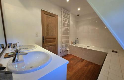 Chaumière entre rivière & champs, piscine privée - Foto 18