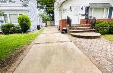 Comfortable 4-BR Family Home with Ample Parking - Foto 4