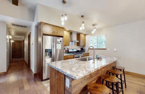 Homewood Cabin Among the Pines - Foto 10