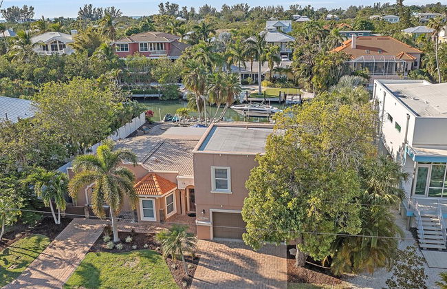 Decked Out On Marbury 4 Bedroom Home by RedAwning - Photo 64