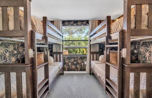 Tropical Oasis, 5 Mins to Beach - Foto 29