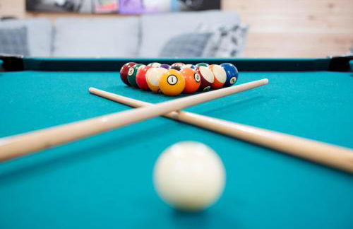 Cozy Cinema Cabin - Hot Tub and More - Foto 49