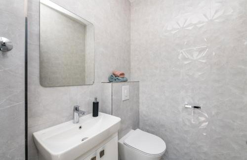Luxury Villa Bava-5minutes to center - Foto 47