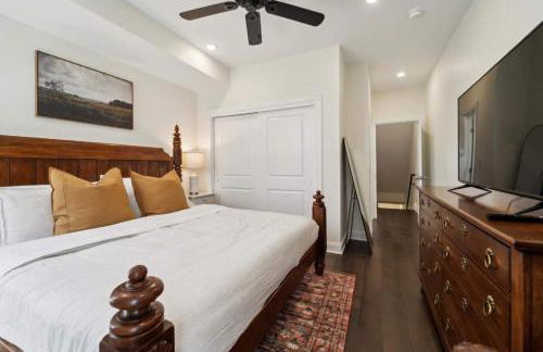 Roof deck w city views - brand new 3bd 3ba - Foto 15