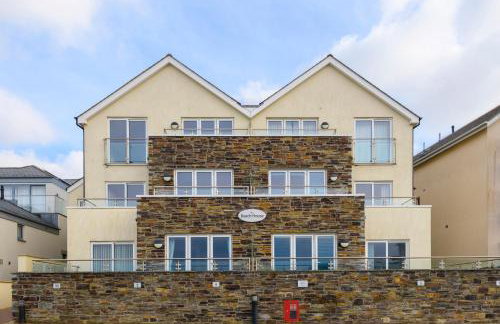 The Beach House & Porth Sands Apartments - Photo 42
