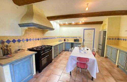 84B3 - Freesia suite in 18th century Provencal farmhouse - Foto 23