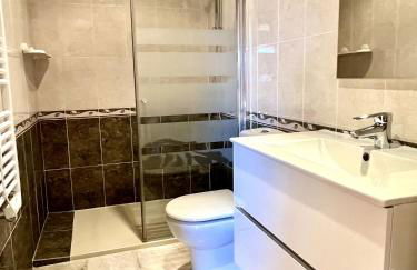 Espectaculares vistas al mar en chalet con piscina - Foto 8