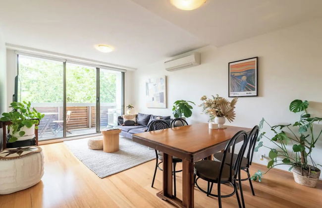 Charming 1BR in Fitzroy w/ Parking, Pool, + Gym! - Foto 16