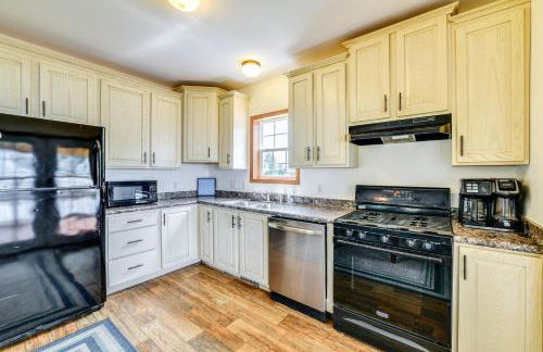 Beachside Living! Family Retreat on Oneida Lake - Photo 12