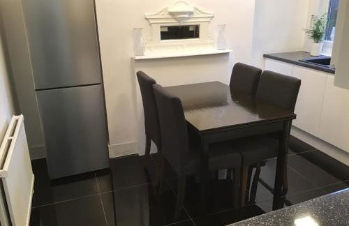 Residential Quarters, General Gordon Square - Foto 1