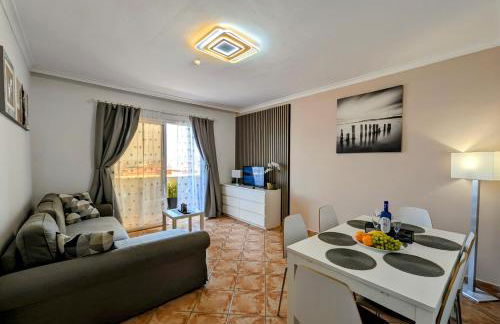 Comfortable 2-Bedroom Duplex in Playa Paraiso with Ocean View, Balcony, and Shared Pool - Photo 3