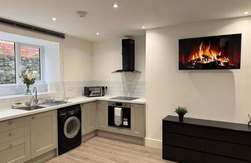 3BD Modern Home with Free Private Parking - Foto 9