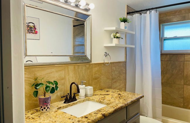 Home Close to Saint Pete Pier Quiet Spacious - Foto 13