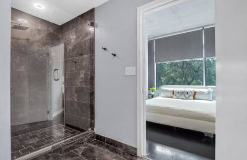 Lovely 2Bdrm 2Bath Thorton Park Condo with secure parking - Foto 24