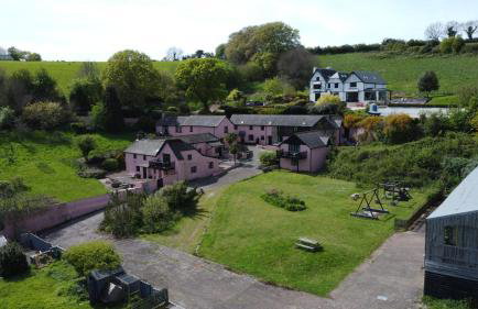 The Farmhouse - Photo 9