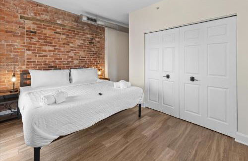 Downtown Indy - Famous Mass Ave with Balcony - Foto 16