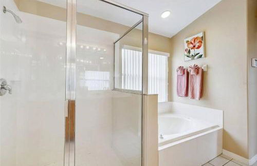 Disney 5 Bed Villa with free Private Pool, Hot Tub, Games in Solana Resort! - Foto 2