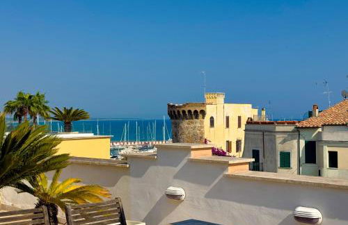 LUNA SUL PORTO Seaview Apartment - Bright and Spacious Flat in Central Nettuno, Steps from the Marina, Beaches, and Train Station - Photo 27