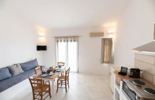 Muses Apartments - Photo 8