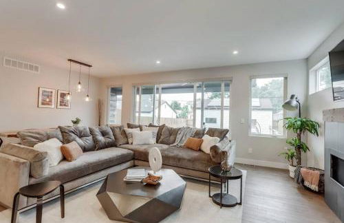 Zen Haus* Lavish Getaway w/ Gym, Sauna, Hot Tub - Foto 53