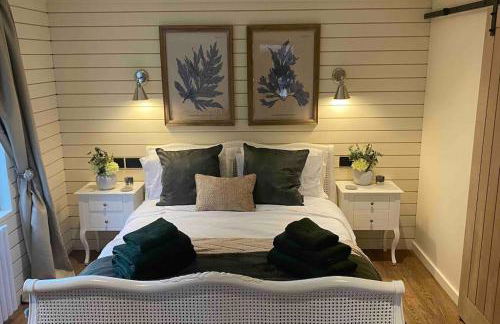 brand new cozy cabin with parking - Foto 4